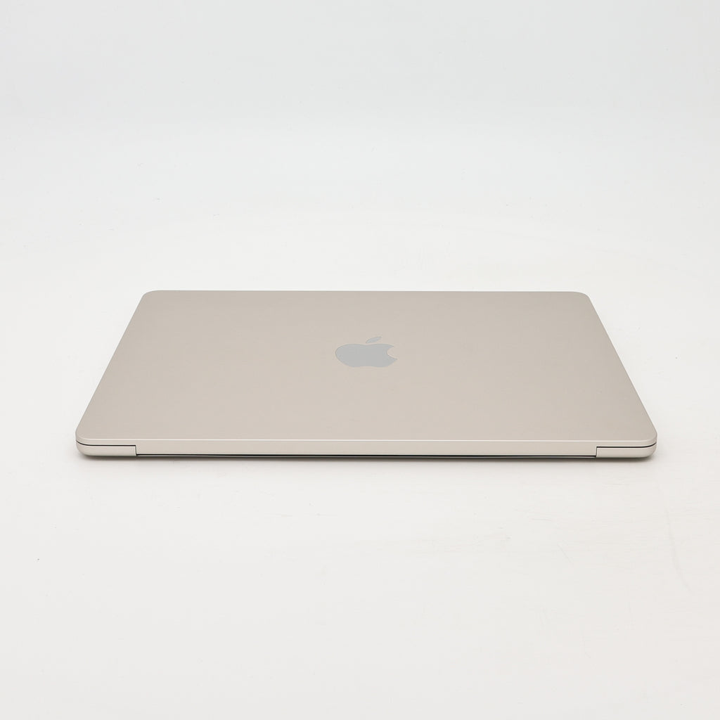 95新 Apple MacBook Air 22年 13寸 M2（8+8核） 8G RAM 256G SSD 星光色