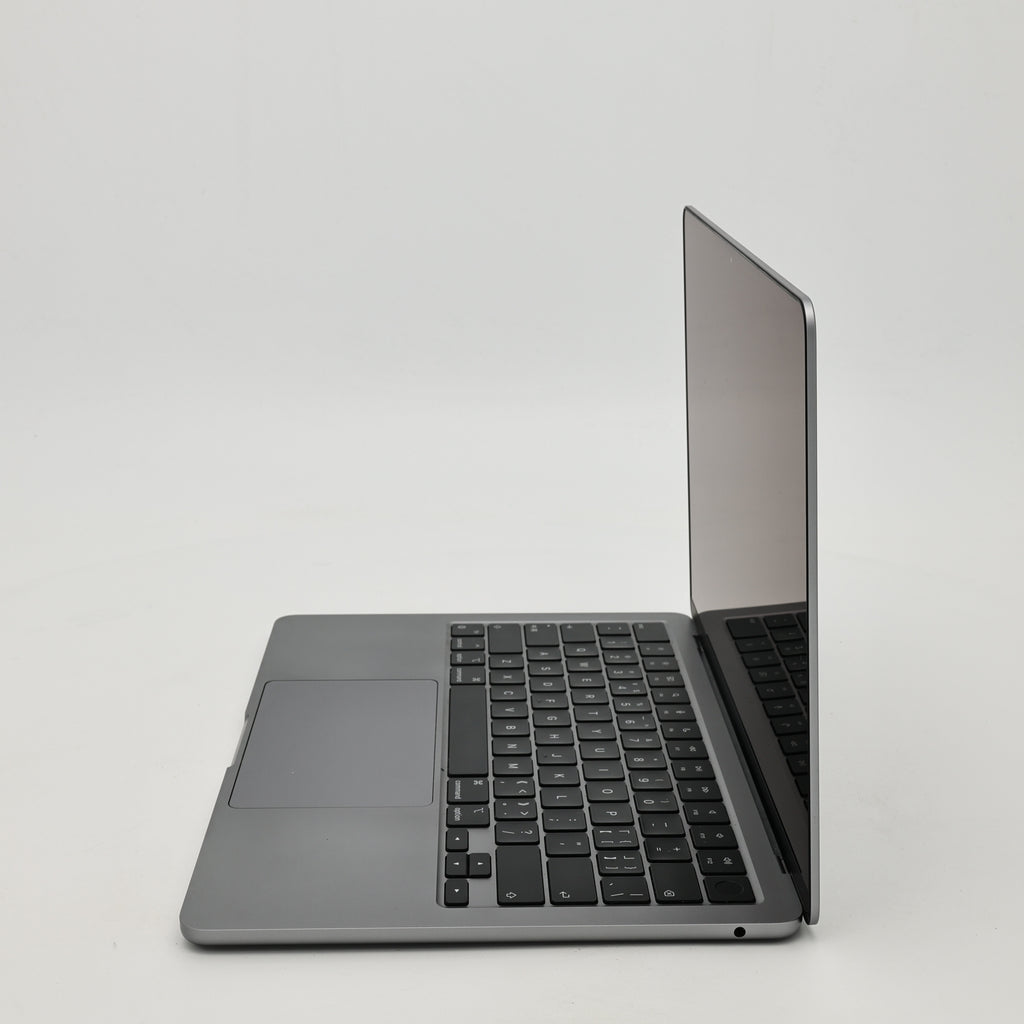 95新 Apple MacBook Air 22年 13寸 M2（8+8核） 8G RAM 256G SSD 深空灰色