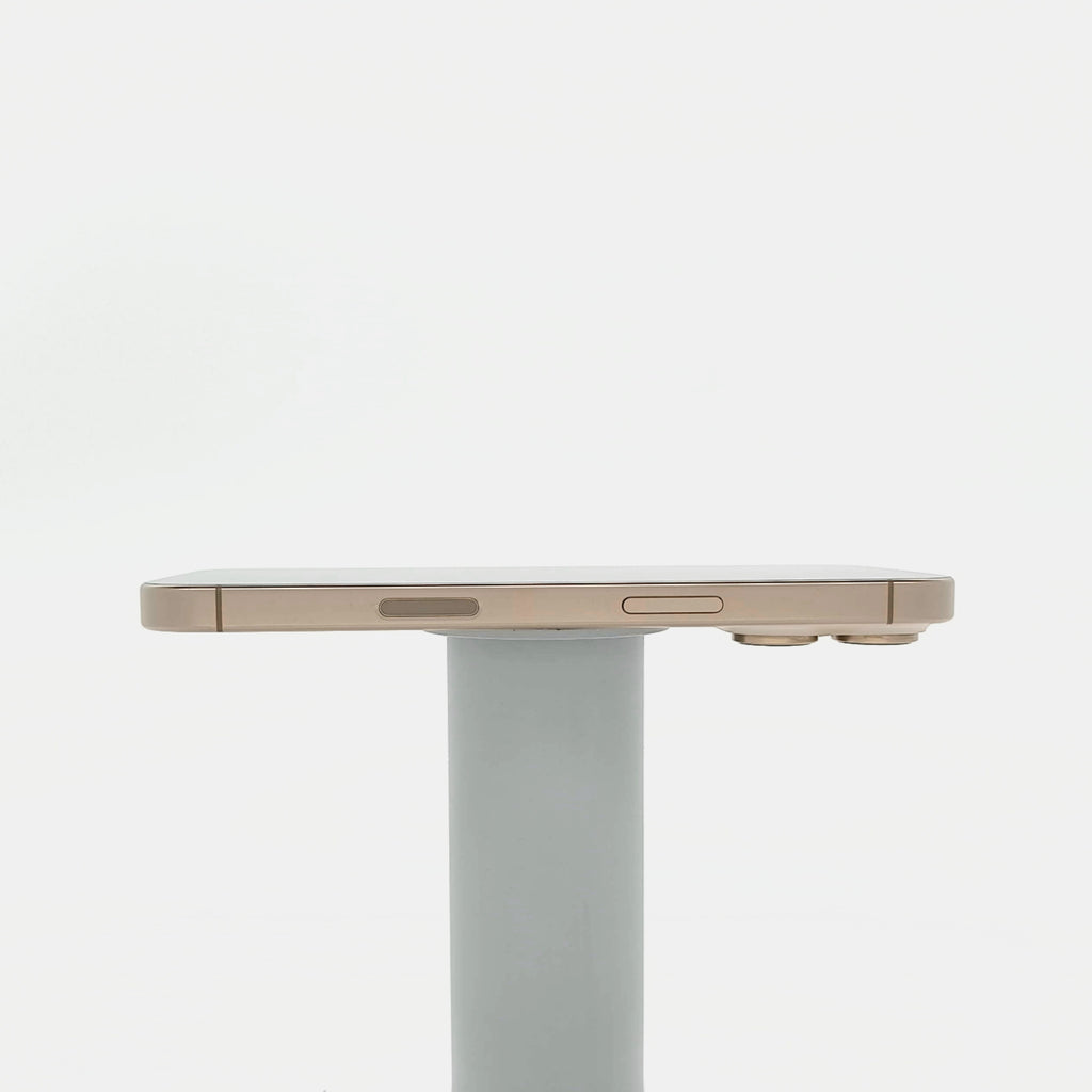 95新 Apple iPhone 16 Pro 256G 沙漠色鈦金屬 中國大陸版