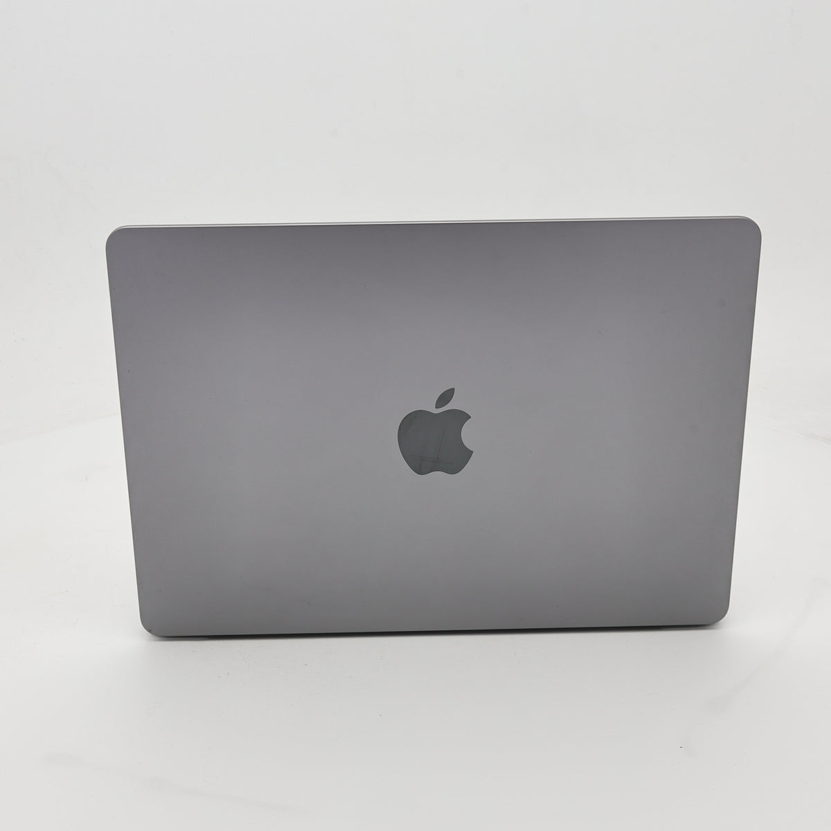 95新 Apple MacBook Air 22年 13寸 M2（8+8核） 16G RAM 256G SSD 深空灰色