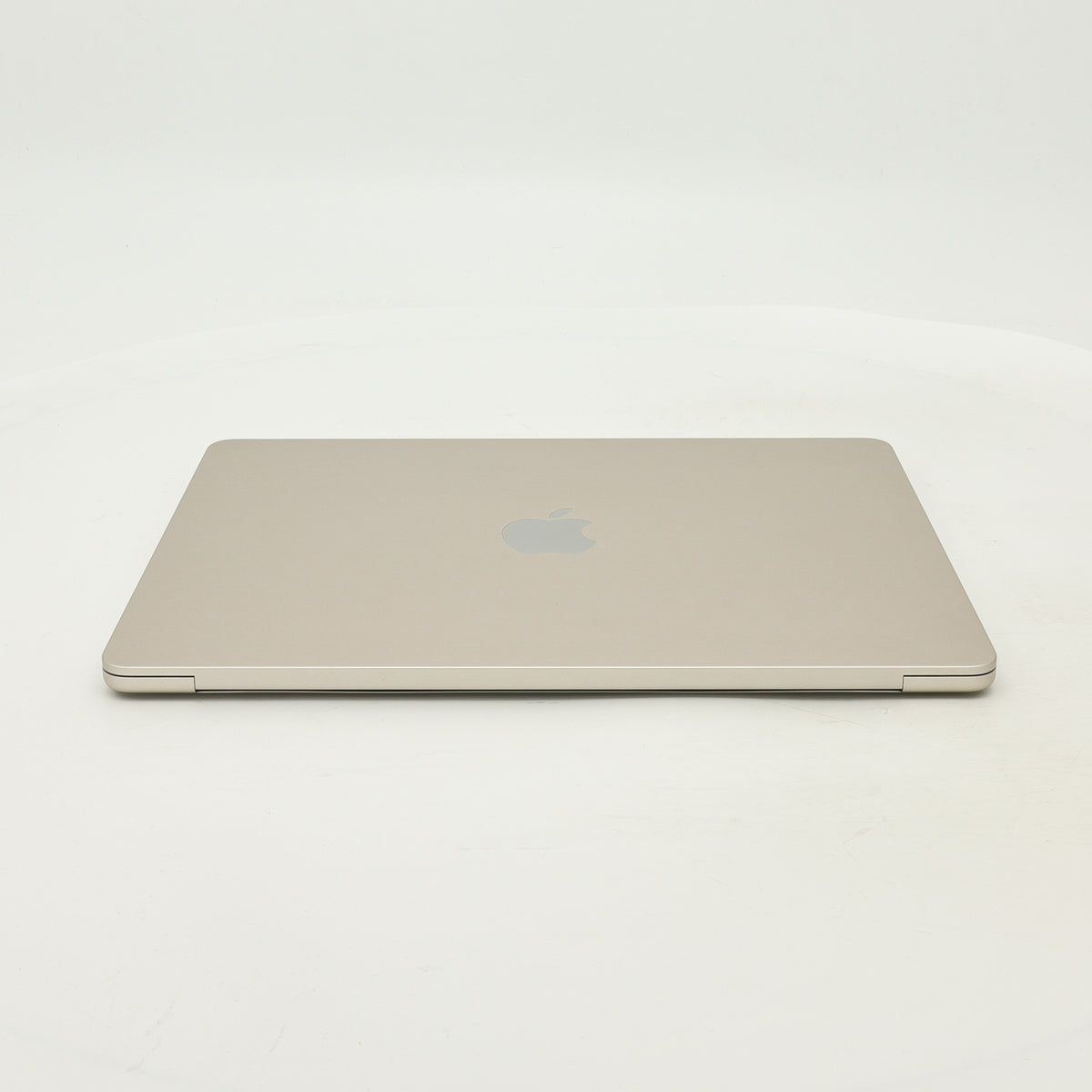 99新 Apple MacBook Air 22年 13寸 M2（8+8核） 8G RAM 256G SSD 星光色