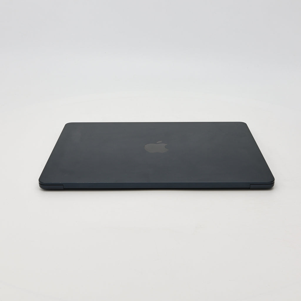 95新 Apple MacBook Air 22年 13寸 M2（8+8核） 8G RAM 256G SSD 午夜色