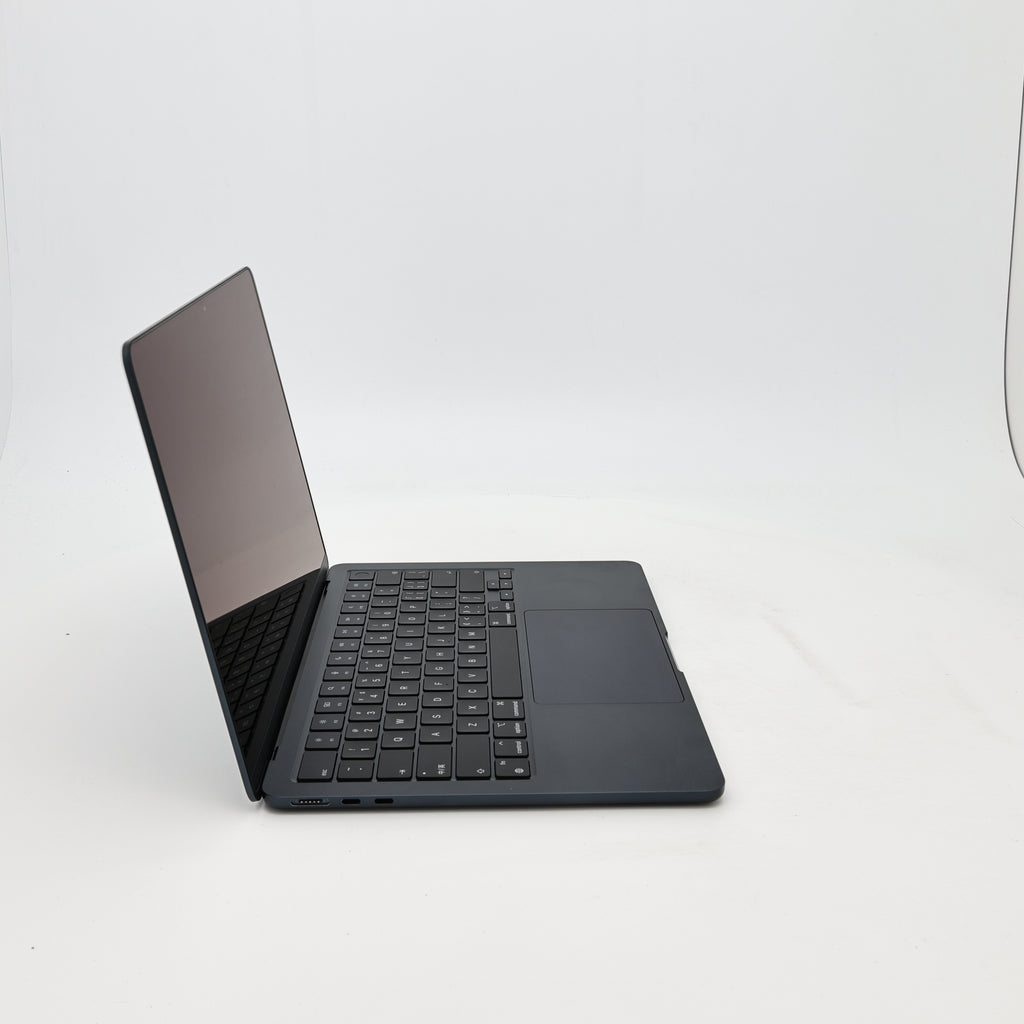 95新 Apple MacBook Air 22年 13寸 M2（8+8核） 8G RAM 512G SSD 午夜色