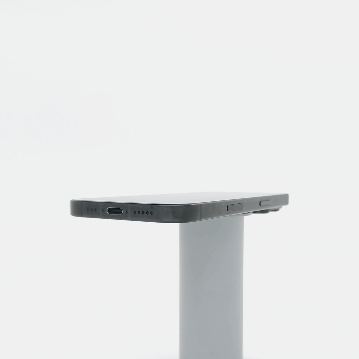 95新 Apple iPhone 16 Pro 128G 黑色鈦金屬 中國大陸版