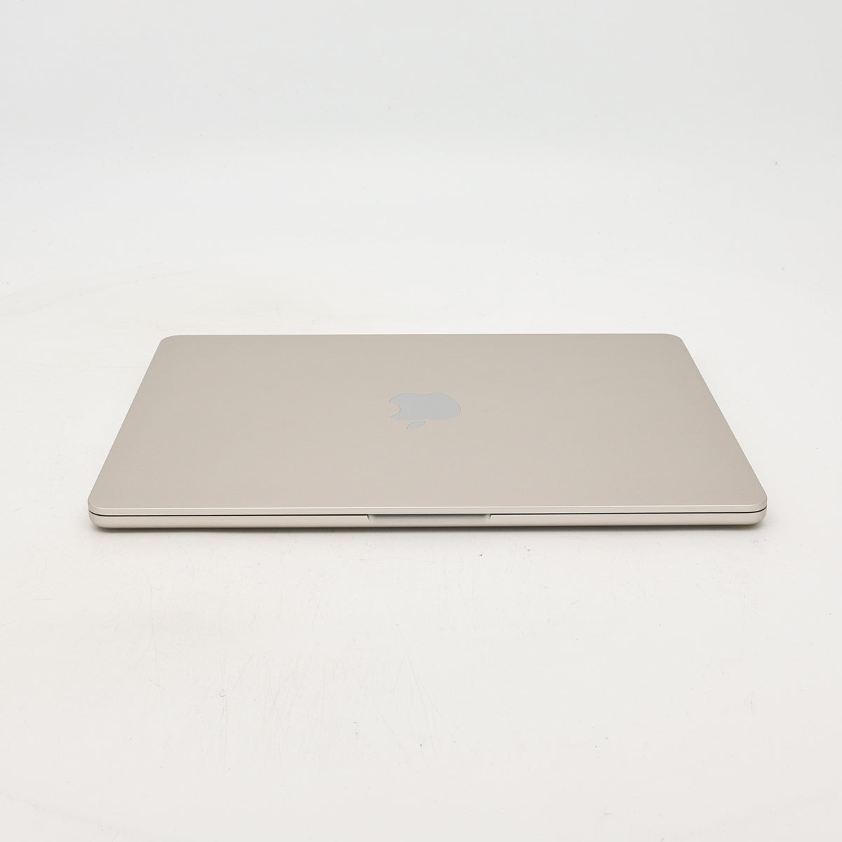 95新 Apple MacBook Air 22年 13寸 M2（8+10核） 8G RAM 512G SSD 星光色