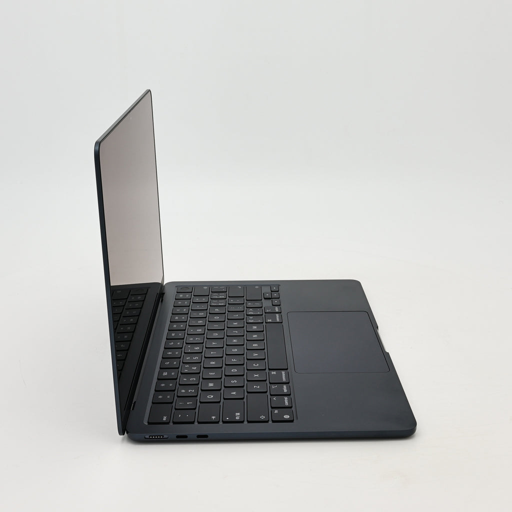 99新 Apple MacBook Air 22年 13寸 M2（8+8核） 16G RAM 256G SSD 午夜色
