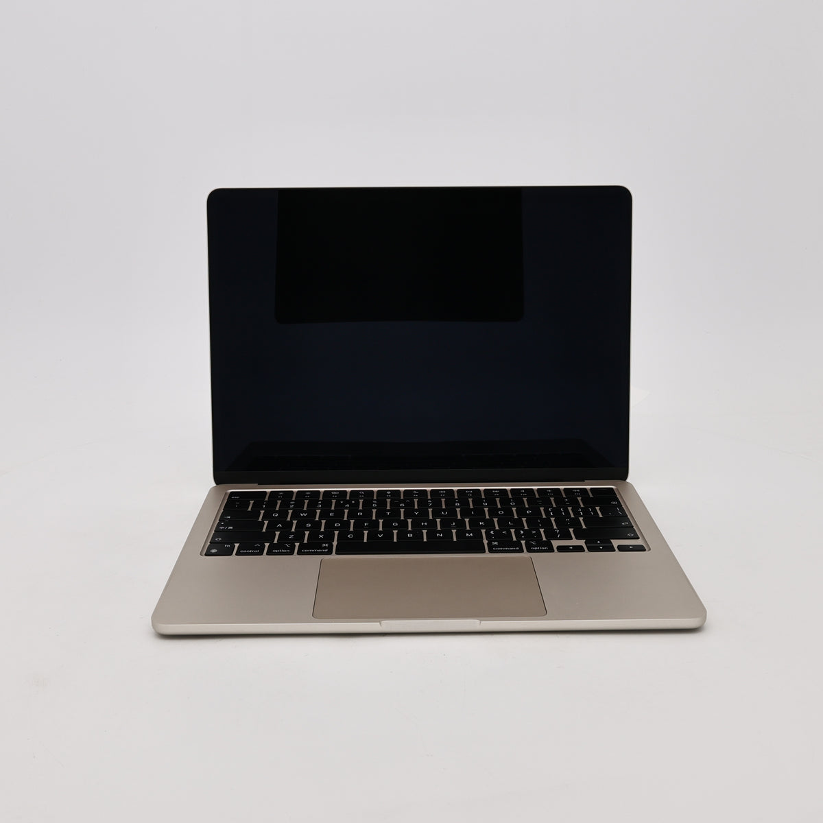 95新 Apple MacBook Air 22年 13寸 M2（8+8核） 8G RAM 256G SSD 星光色