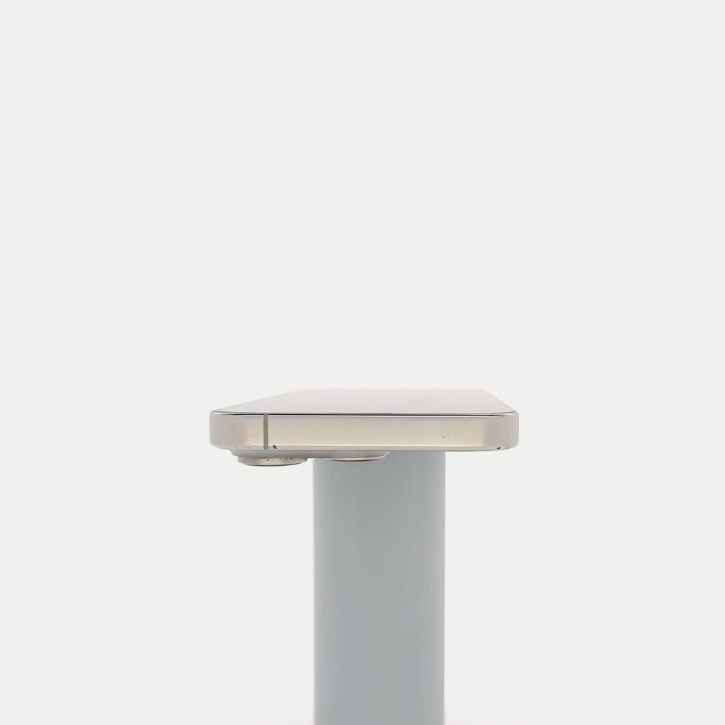 95新 Apple iPhone 16 Pro 128G 原色鈦金屬 中國大陸版