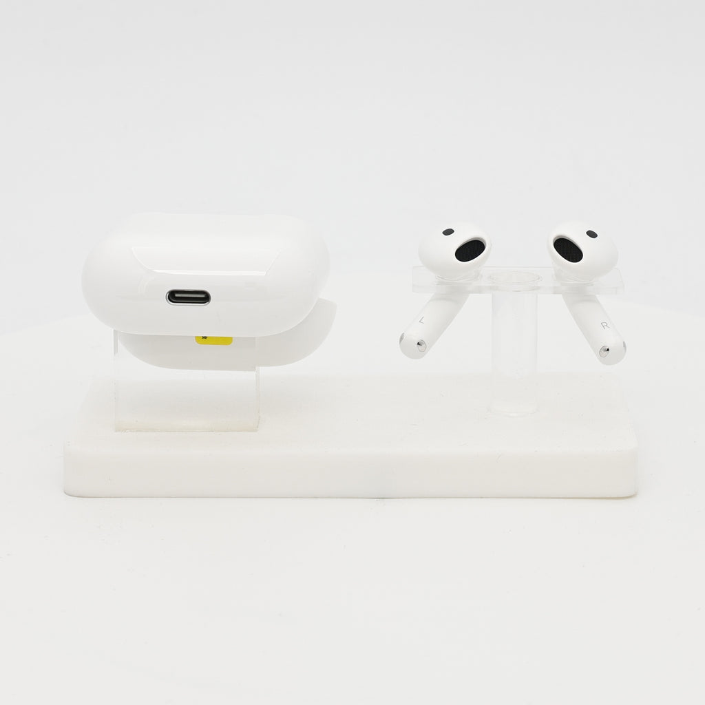 99新 Apple AirPods 5 白色
