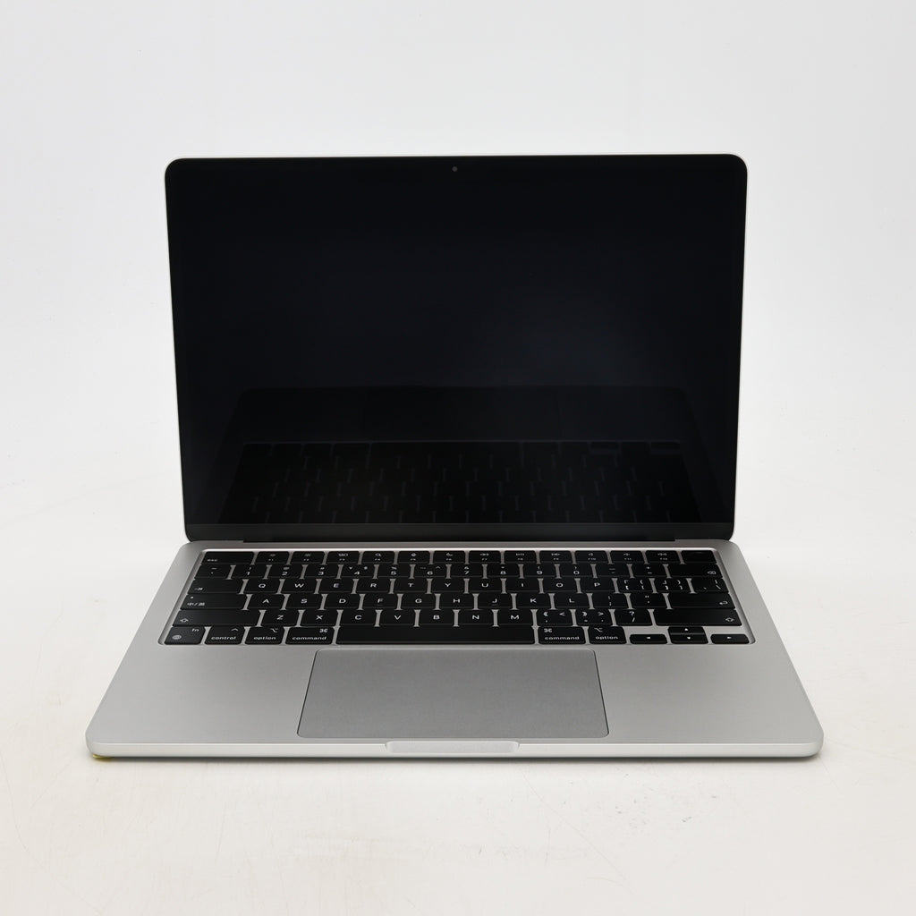 99新 Apple MacBook Air 22年 13寸 M2（8+8核） 8G RAM 256G SSD 銀色
