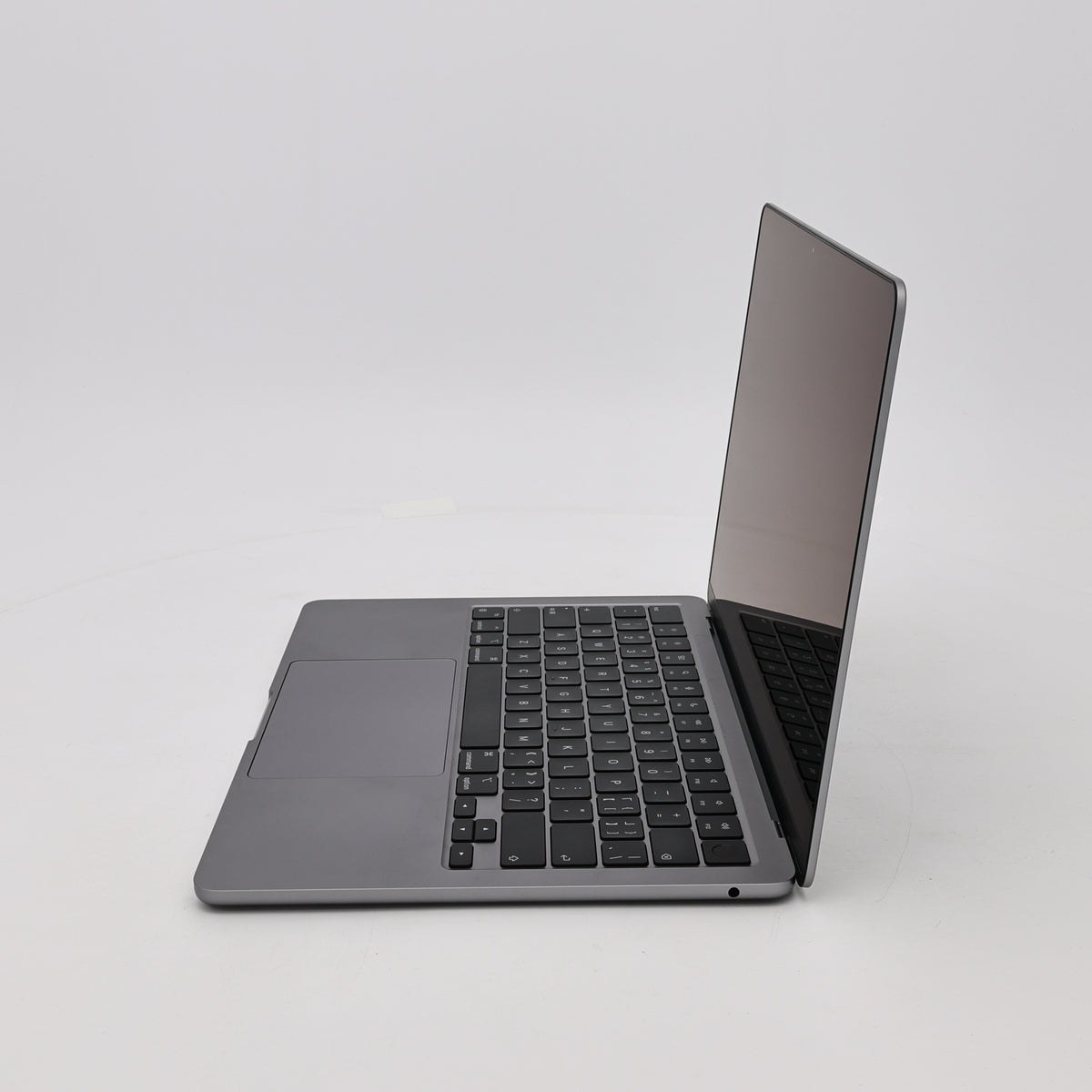 95新 Apple MacBook Air 22年 13寸 M2（8+8核） 16G RAM 256G SSD 深空灰色