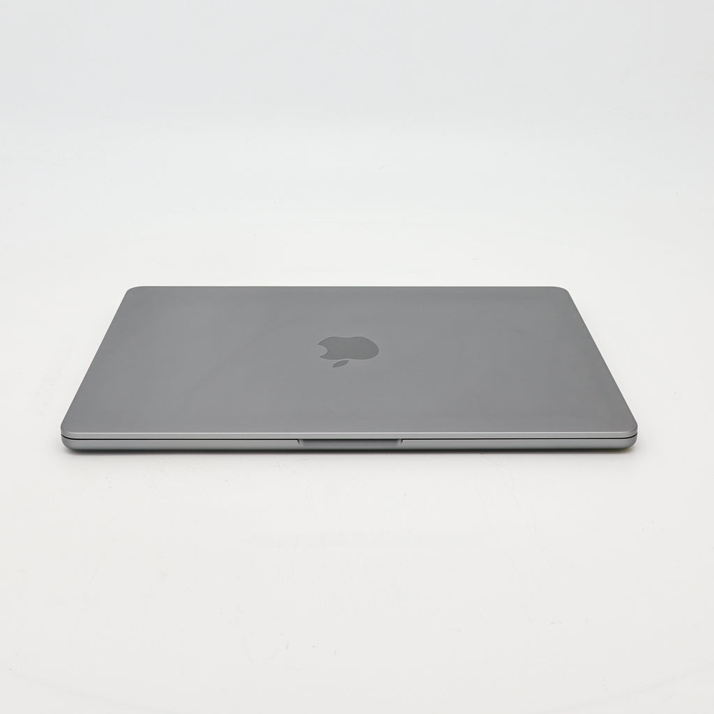 95新 Apple MacBook Air 22年 13寸 M2（8+8核） 8G RAM 256G SSD 深空灰色