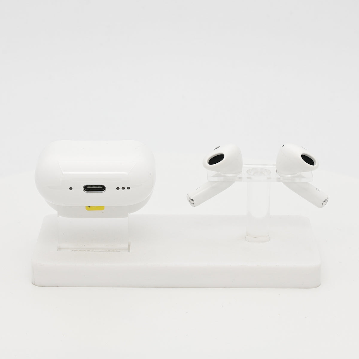 99新 Apple AirPods 4 (支持主動降噪) 白色