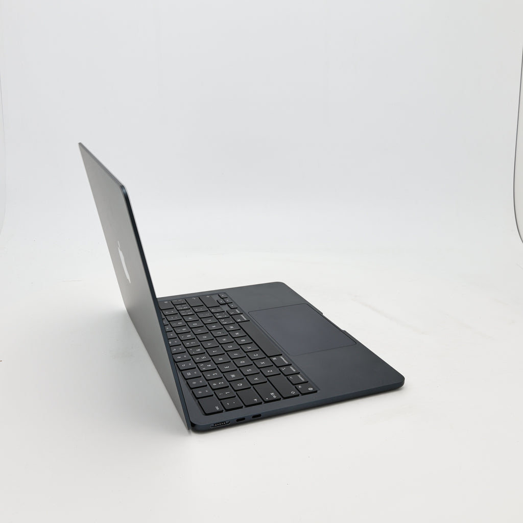 95新 Apple MacBook Air 22年 13寸 M2（8+8核） 8G RAM 512G SSD 午夜色