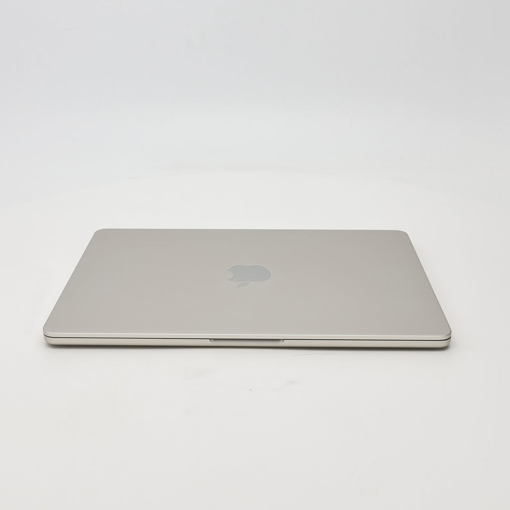 95新 Apple MacBook Air 22年 13寸 M2（8+8核） 8G RAM 256G SSD 星光色