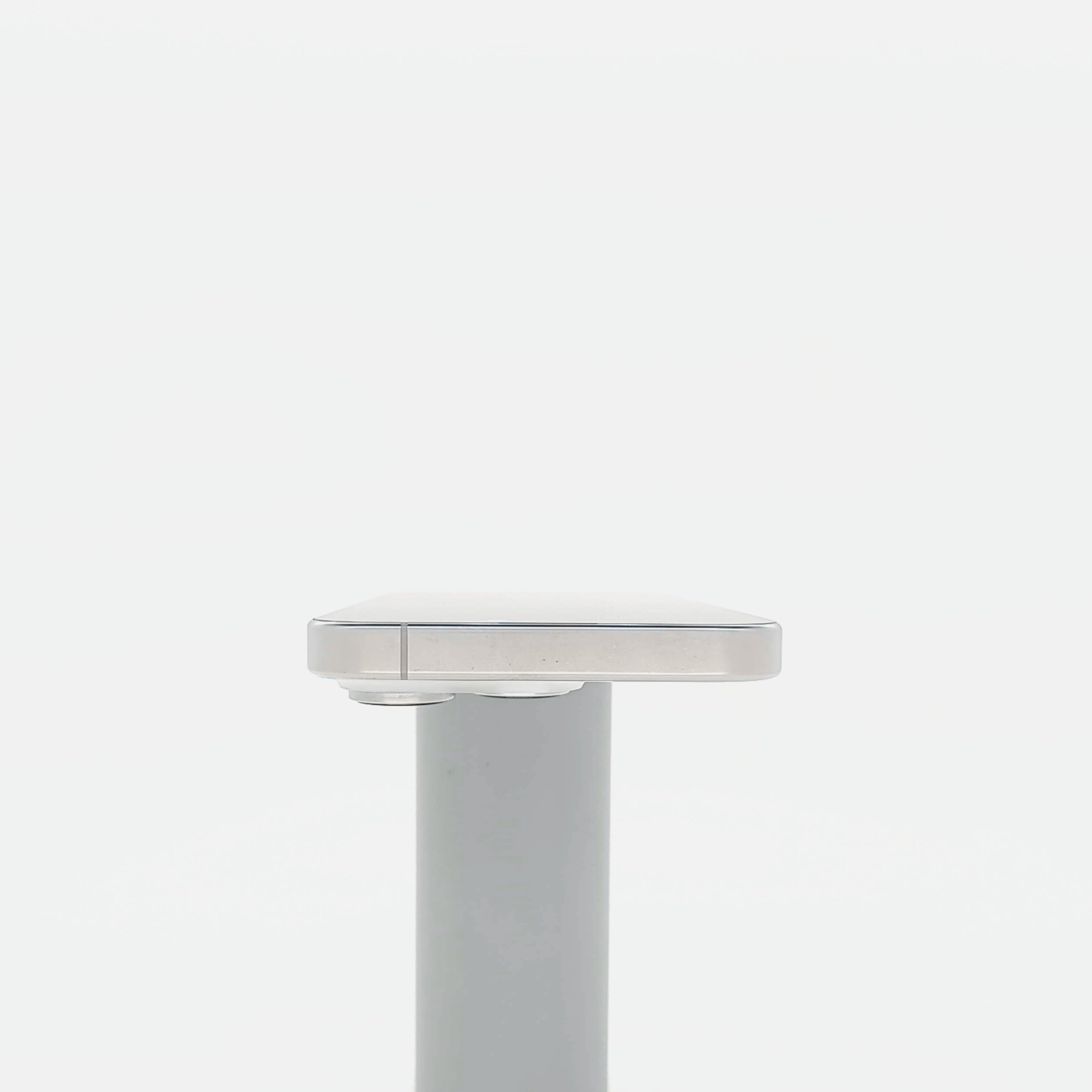 95新 Apple iPhone 16 Pro 128G 白色鈦金屬 中國大陸版