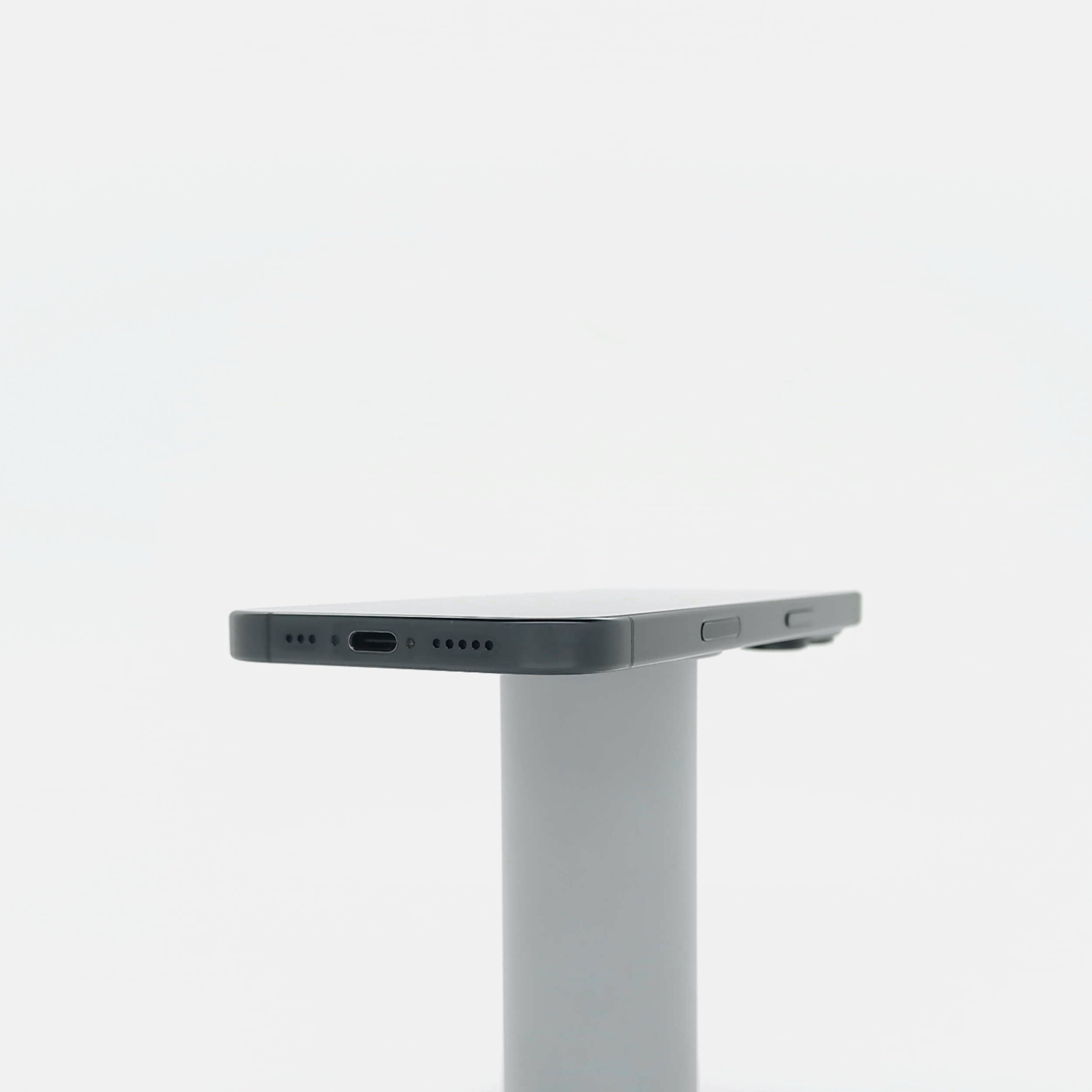 95新 Apple iPhone 16 Pro 128G 黑色鈦金屬 中國大陸版
