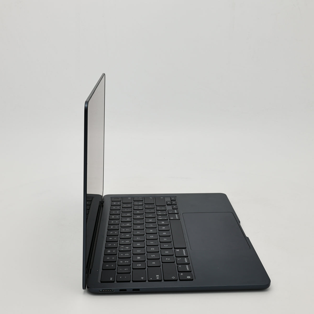 99新 Apple MacBook Air 24年 13寸 M3（8+8核） 8G RAM 256G SSD 午夜色