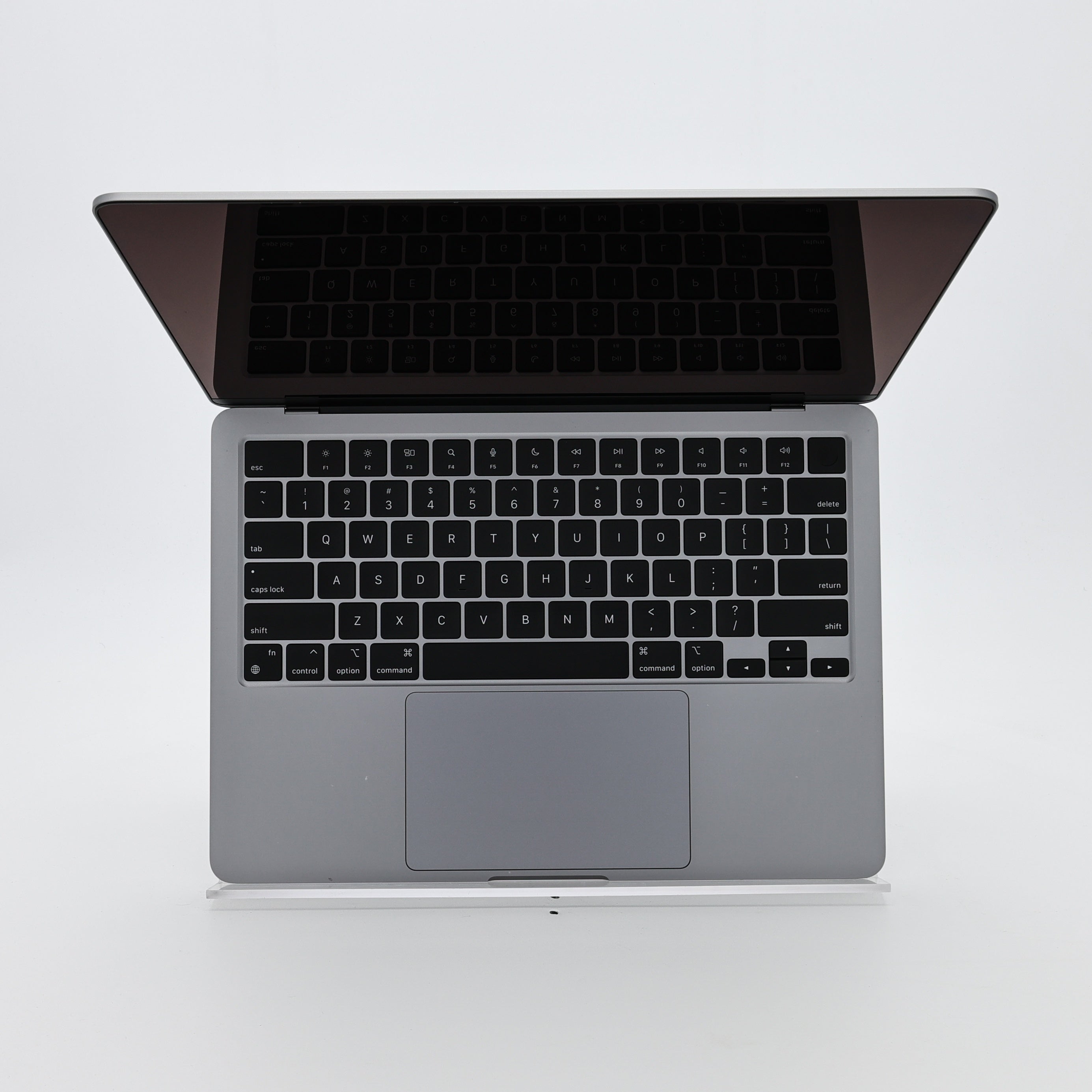 95新 Apple MacBook Air 22年 13寸 M2（8+8核） 8G RAM 256G SSD 深空灰色