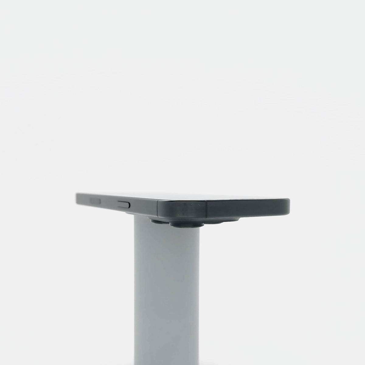 95新 Apple iPhone 16 Pro 128G 黑色鈦金屬 中國大陸版