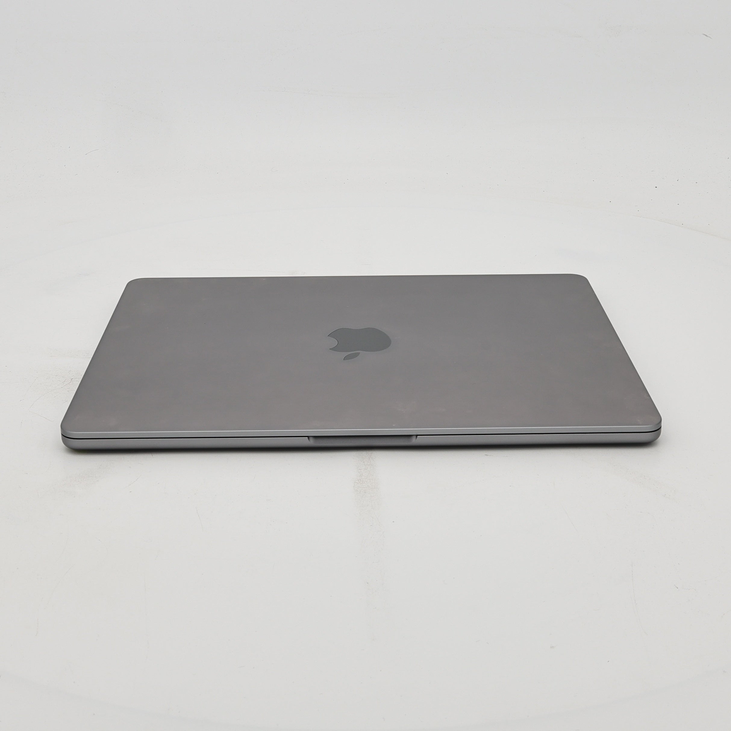 99新 Apple MacBook Air 22年 13寸 M2（8+8核） 8G RAM 256G SSD 深空灰色