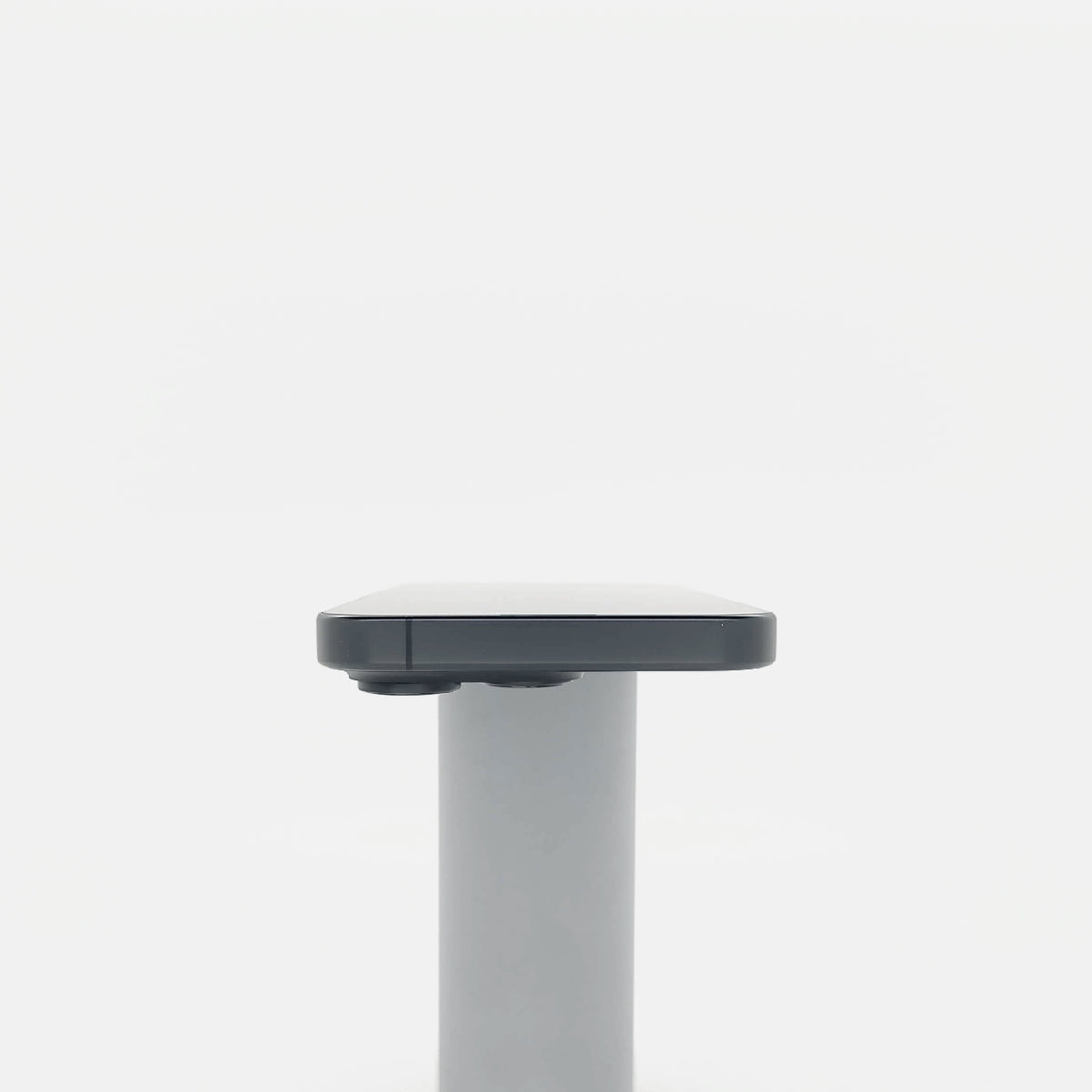 95新 Apple iPhone 16 Pro 128G 黑色鈦金屬 中國大陸版