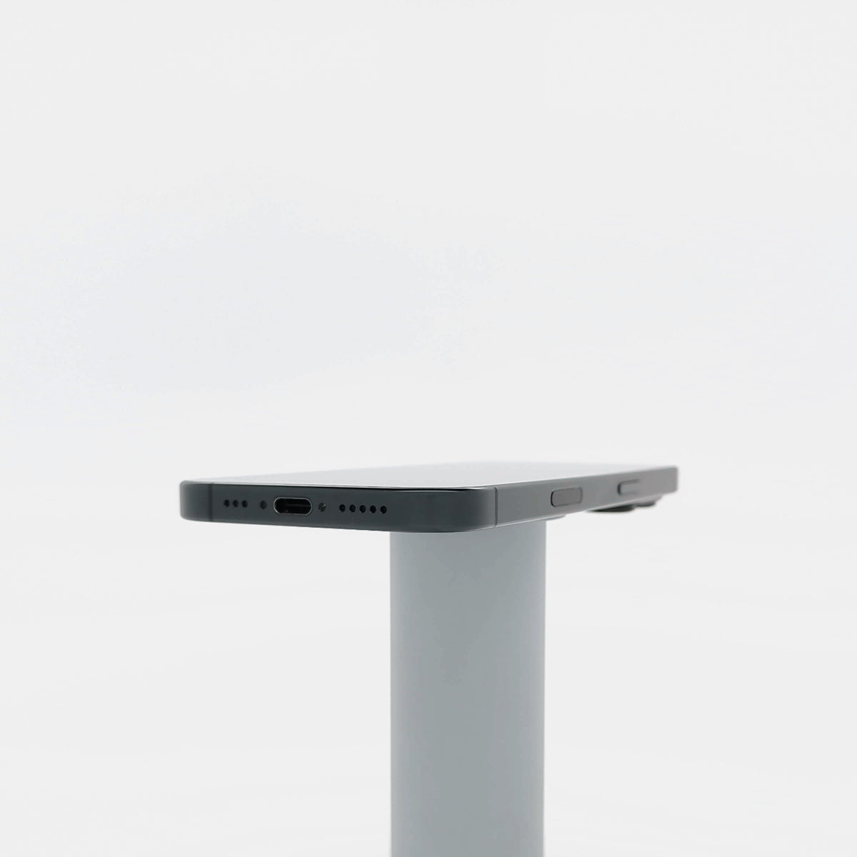 95新 Apple iPhone 16 Pro 128G 黑色鈦金屬 中國大陸版