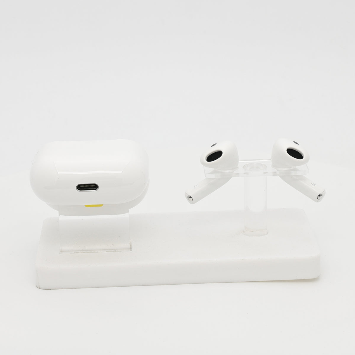 99新 Apple AirPods 4 (不支持主動降噪) 白色