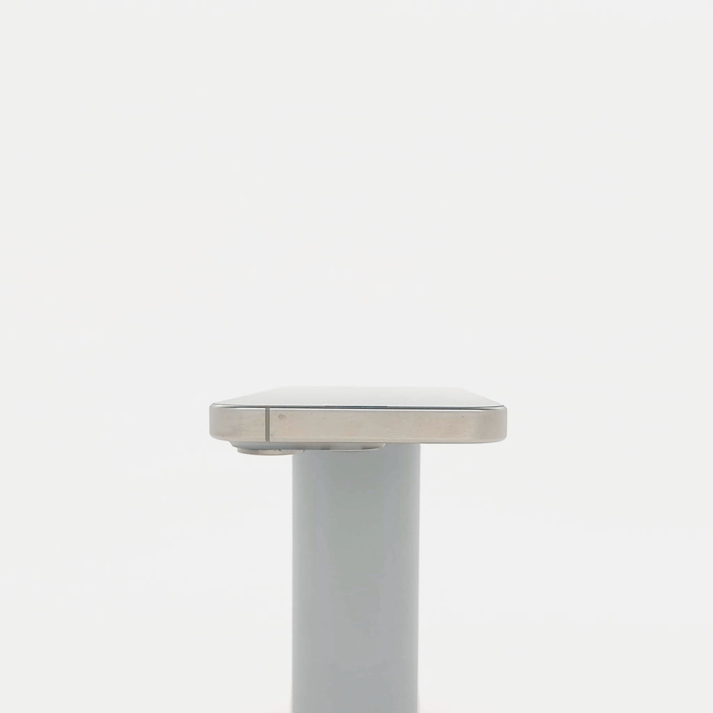 95新 Apple iPhone 15 Pro 128G 原色鈦金屬 中國大陸版