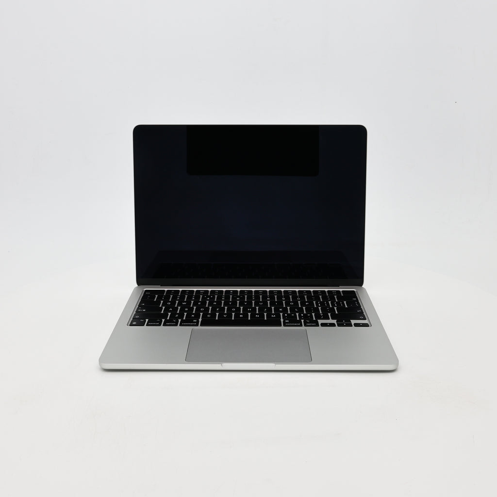 95新 Apple MacBook Air 22年 13寸 M2（8+8核） 8G RAM 512G SSD 銀色