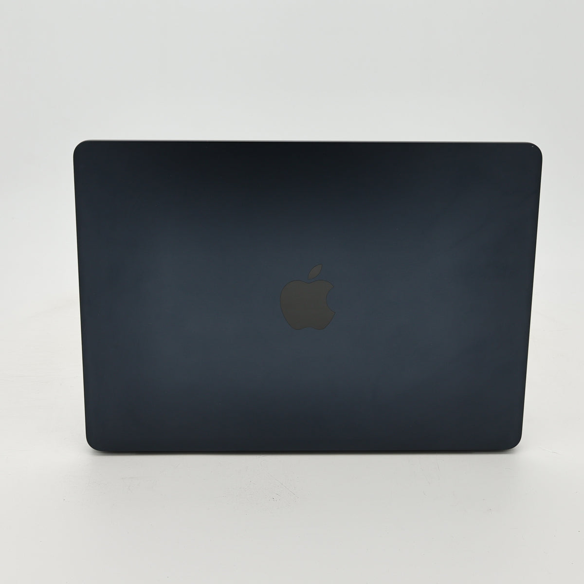 99新 Apple MacBook Air 22年 13寸 M2（8+8核） 8G RAM 256G SSD 午夜色