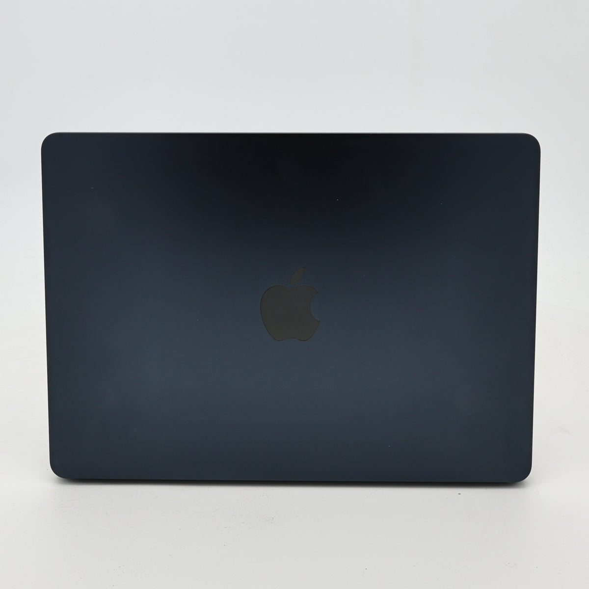 95新 Apple MacBook Air 22年 13寸 M2（8+8核） 8G RAM 256G SSD 午夜色