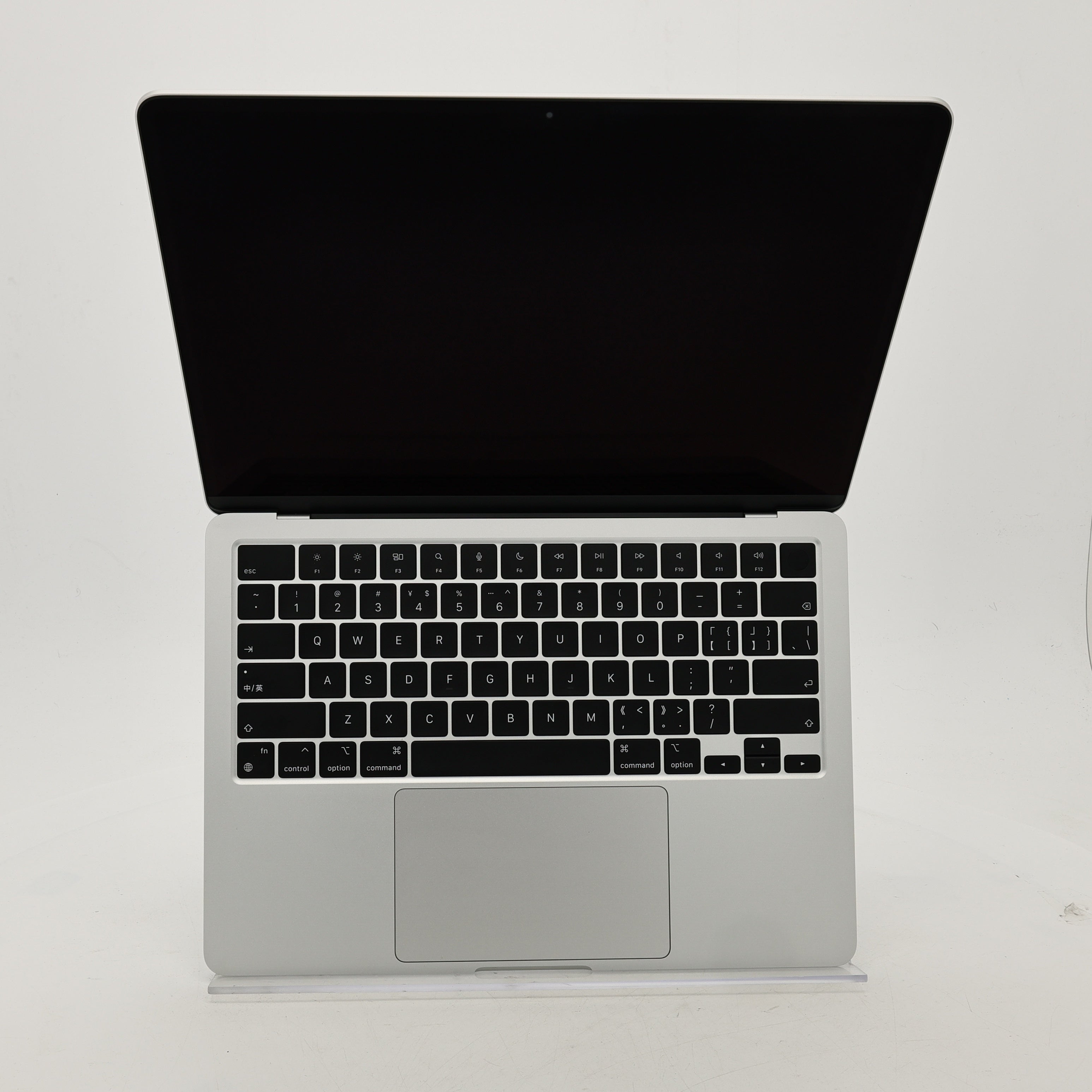 99新 Apple MacBook Air 22年 13寸 M2（8+8核） 16G RAM 256G SSD 銀色