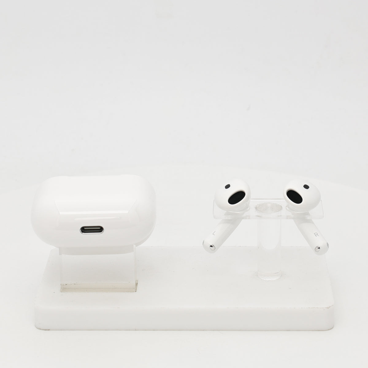 99新 Apple AirPods 5 白色