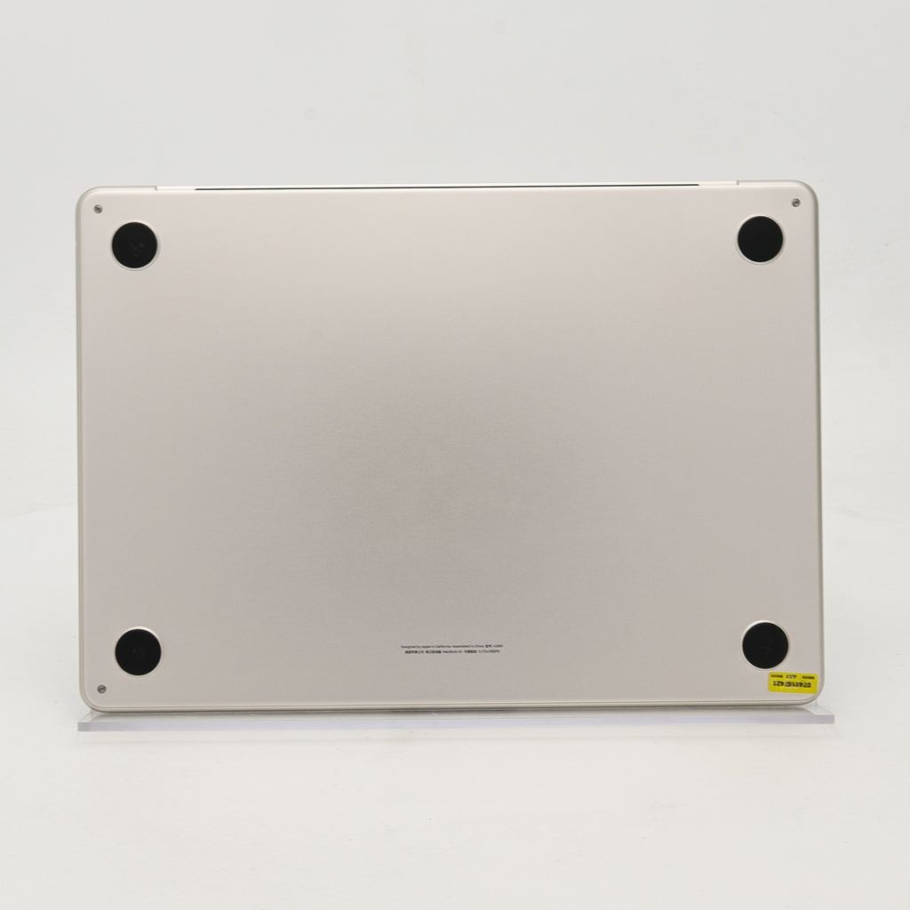 95新 Apple MacBook Air 22年 13寸 M2（8+8核） 8G RAM 256G SSD 星光色