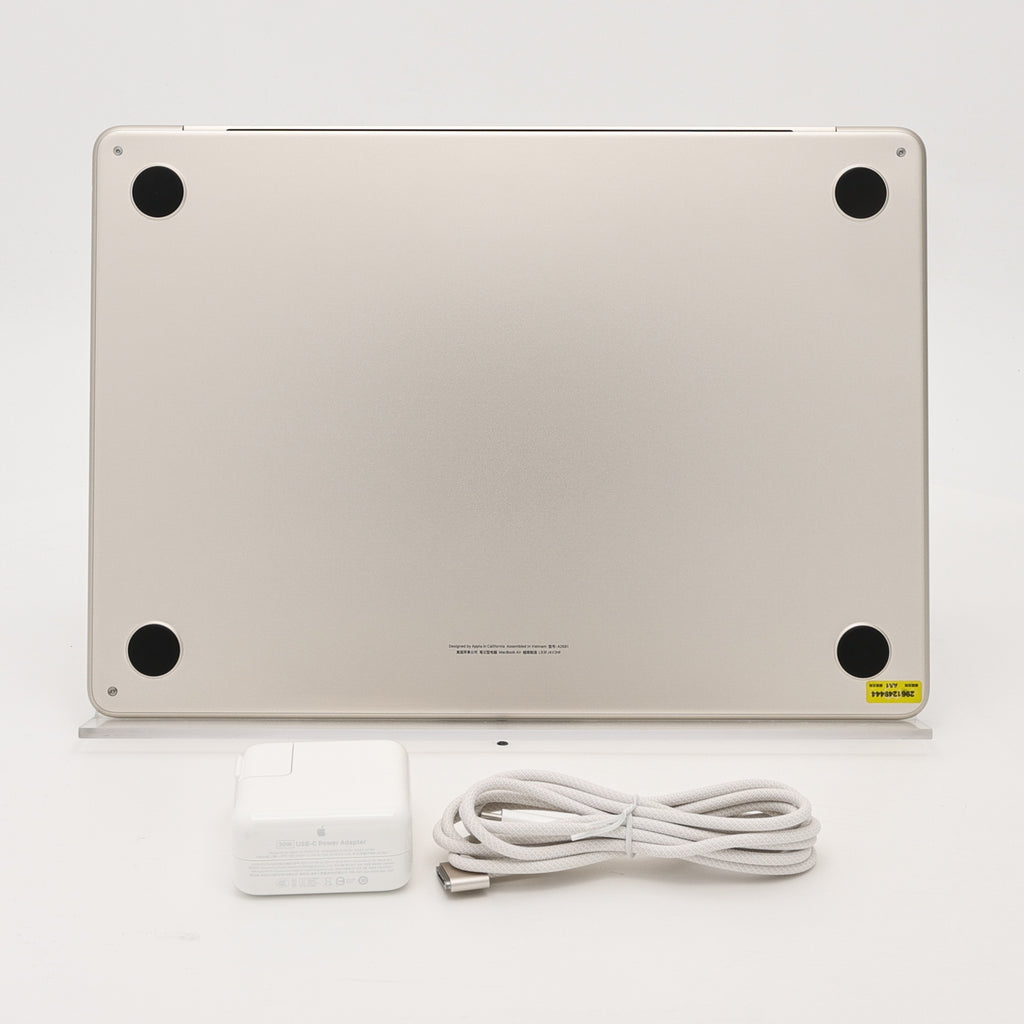 99新 Apple MacBook Air 22年 13寸 M2（8+8核） 16G RAM 256G SSD 星光色
