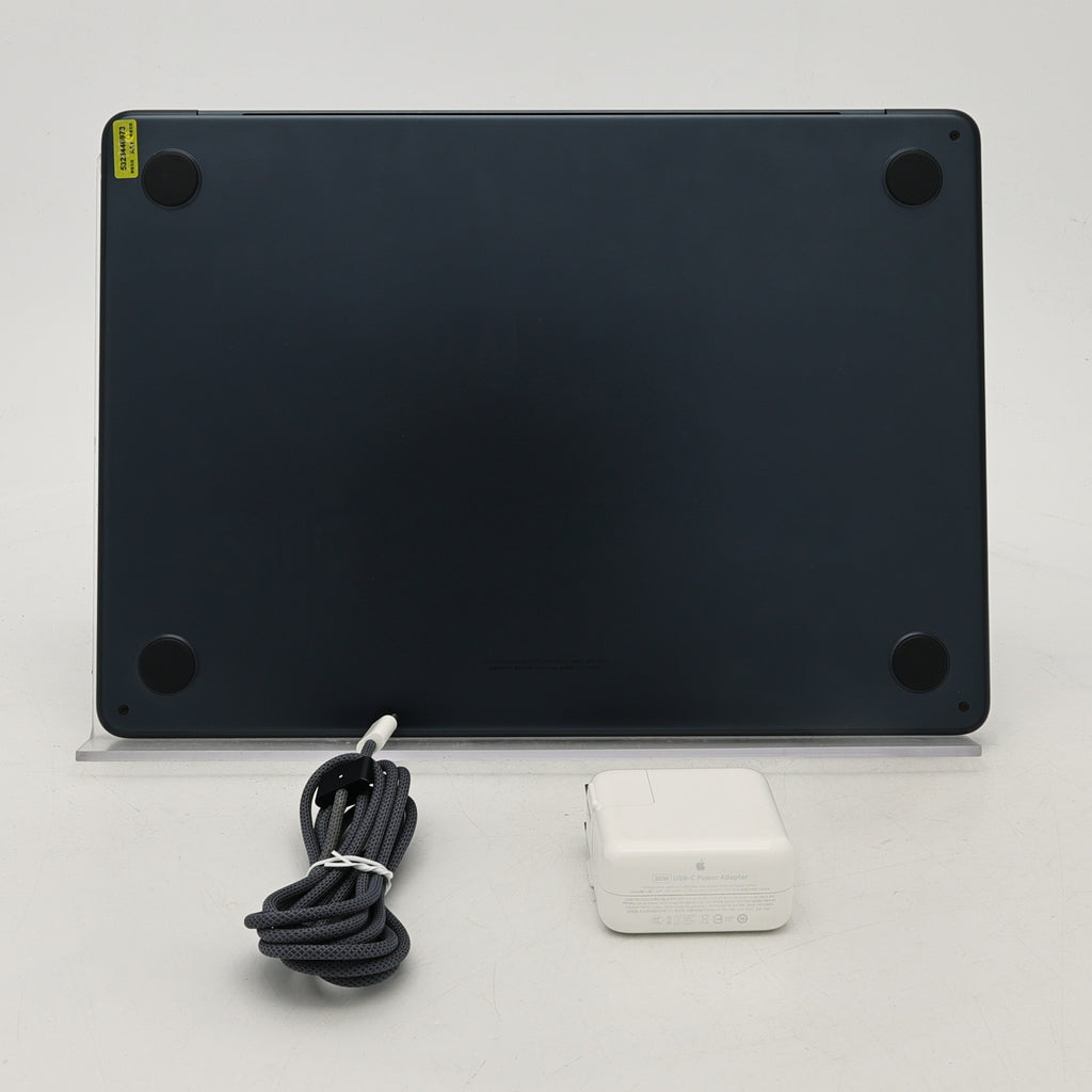 95新 Apple MacBook Air 22年 13寸 M2（8+8核） 16G RAM 256G SSD 午夜色