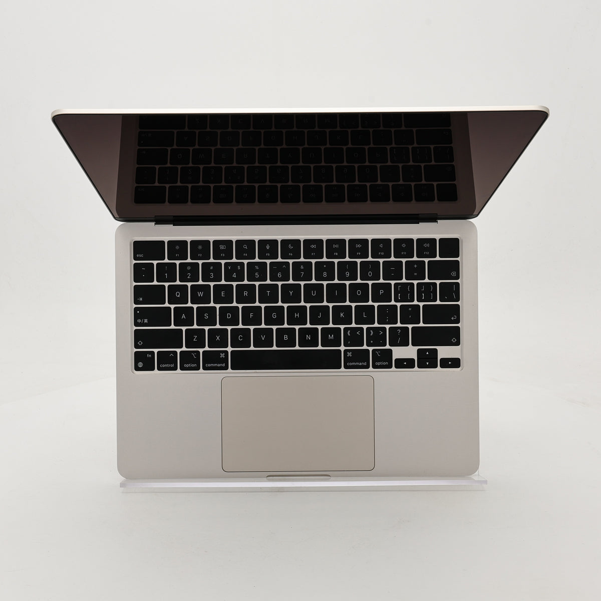 95新 Apple MacBook Air 22年 13寸 M2（8+8核） 8G RAM 256G SSD 星光色