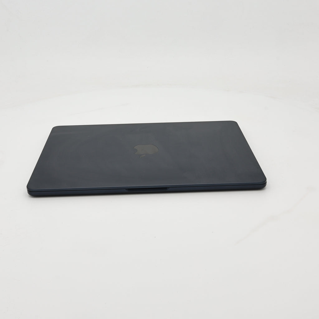 99新 Apple MacBook Air 22年 13寸 M2（8+8核） 8G RAM 256G SSD 午夜色