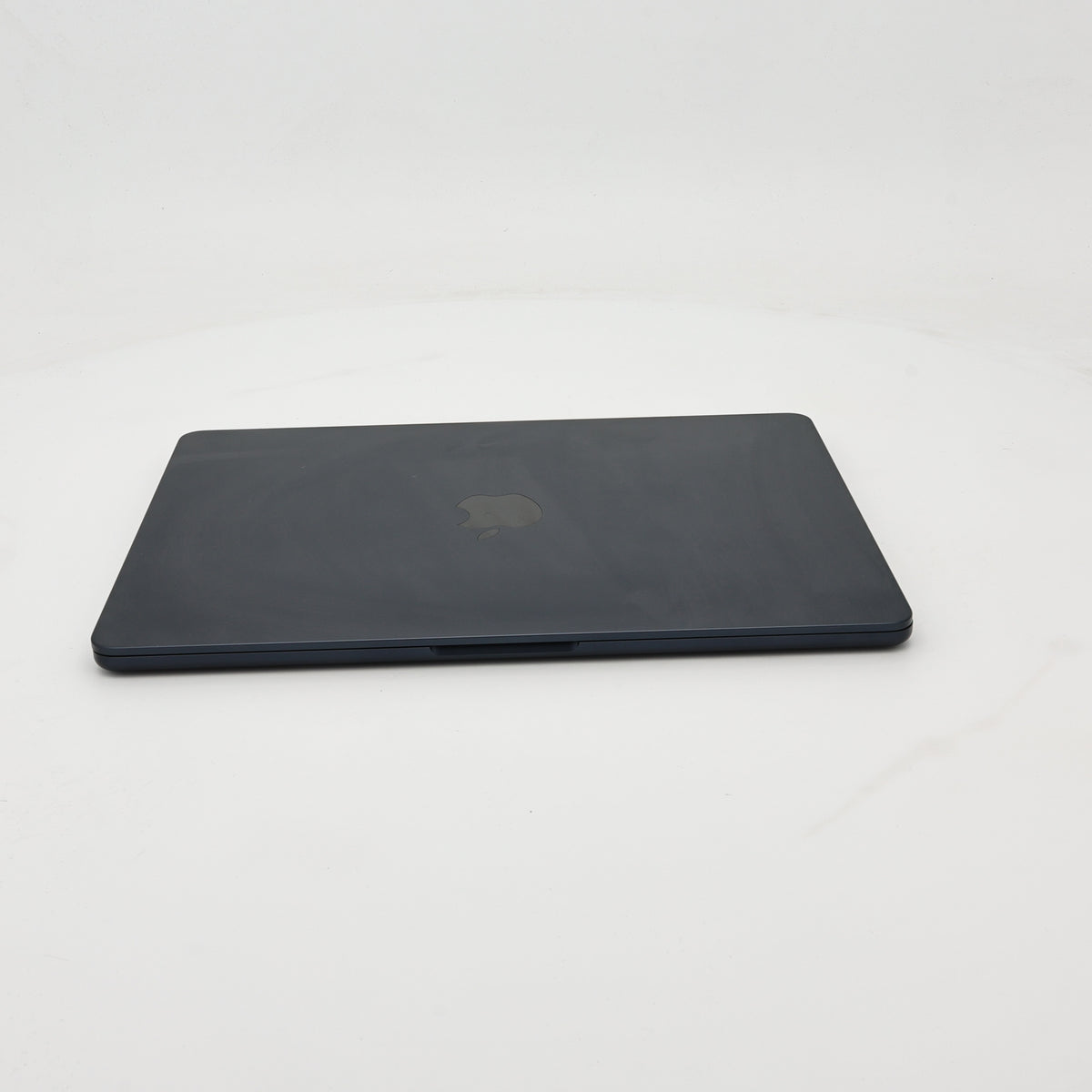 99新 Apple MacBook Air 22年 13寸 M2（8+8核） 8G RAM 256G SSD 午夜色