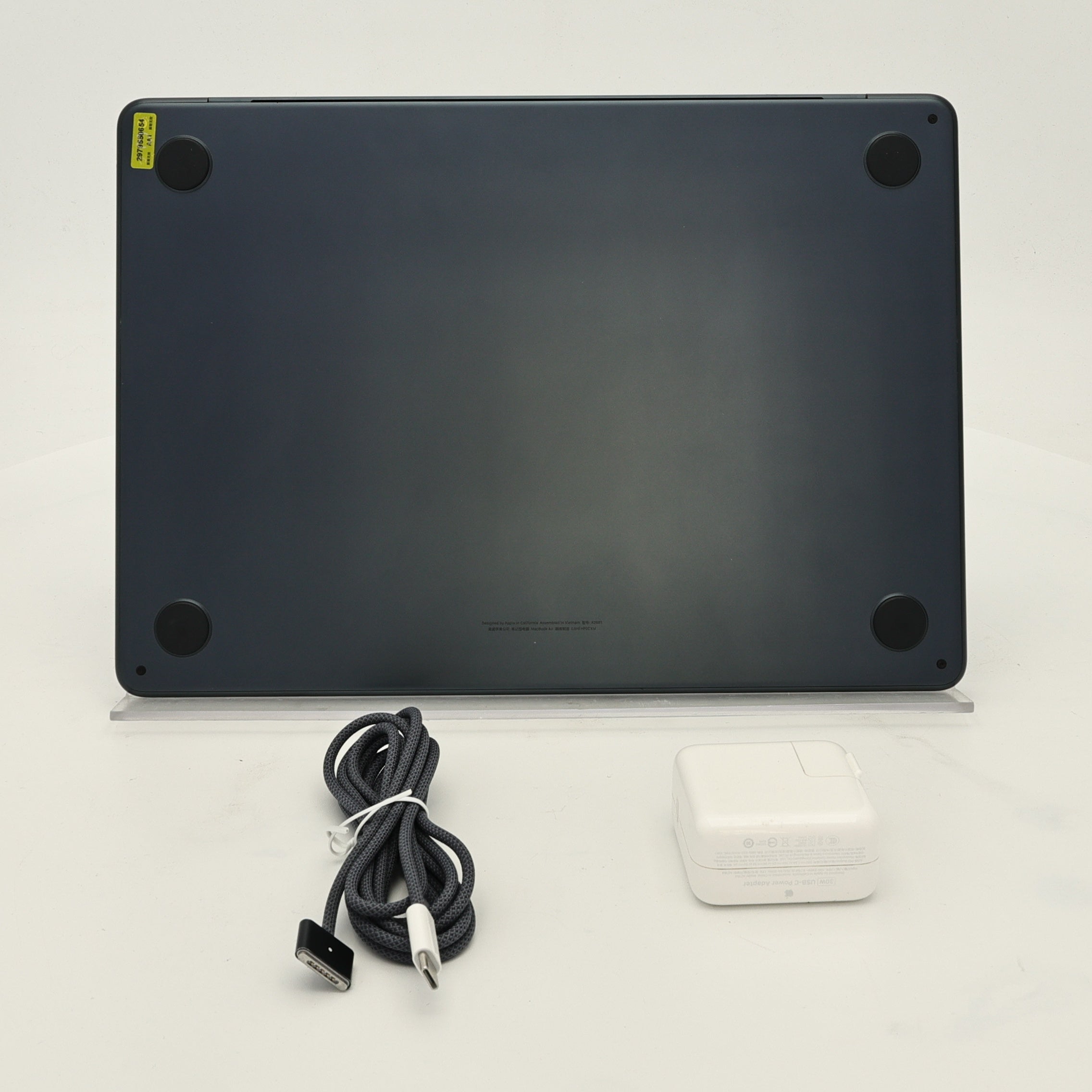 99新 Apple MacBook Air 22年 13寸 M2（8+8核） 8G RAM 256G SSD 深空灰色