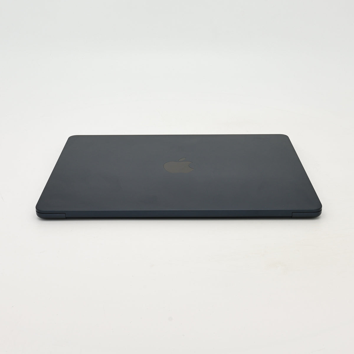 99新 Apple MacBook Air 22年 13寸 M2（8+8核） 16G RAM 256G SSD 午夜色