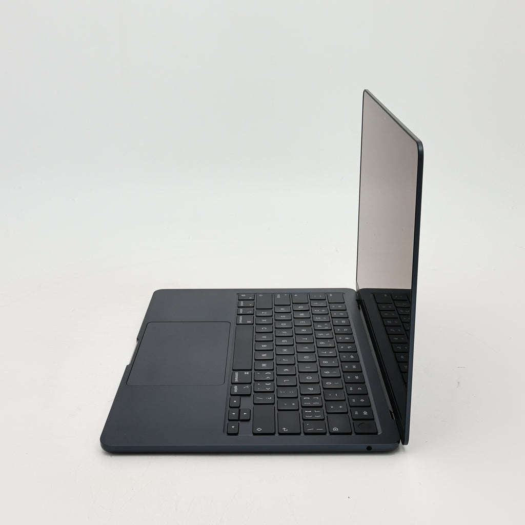 95新 Apple MacBook Air 22年 13寸 M2（8+8核） 16G RAM 256G SSD 午夜色