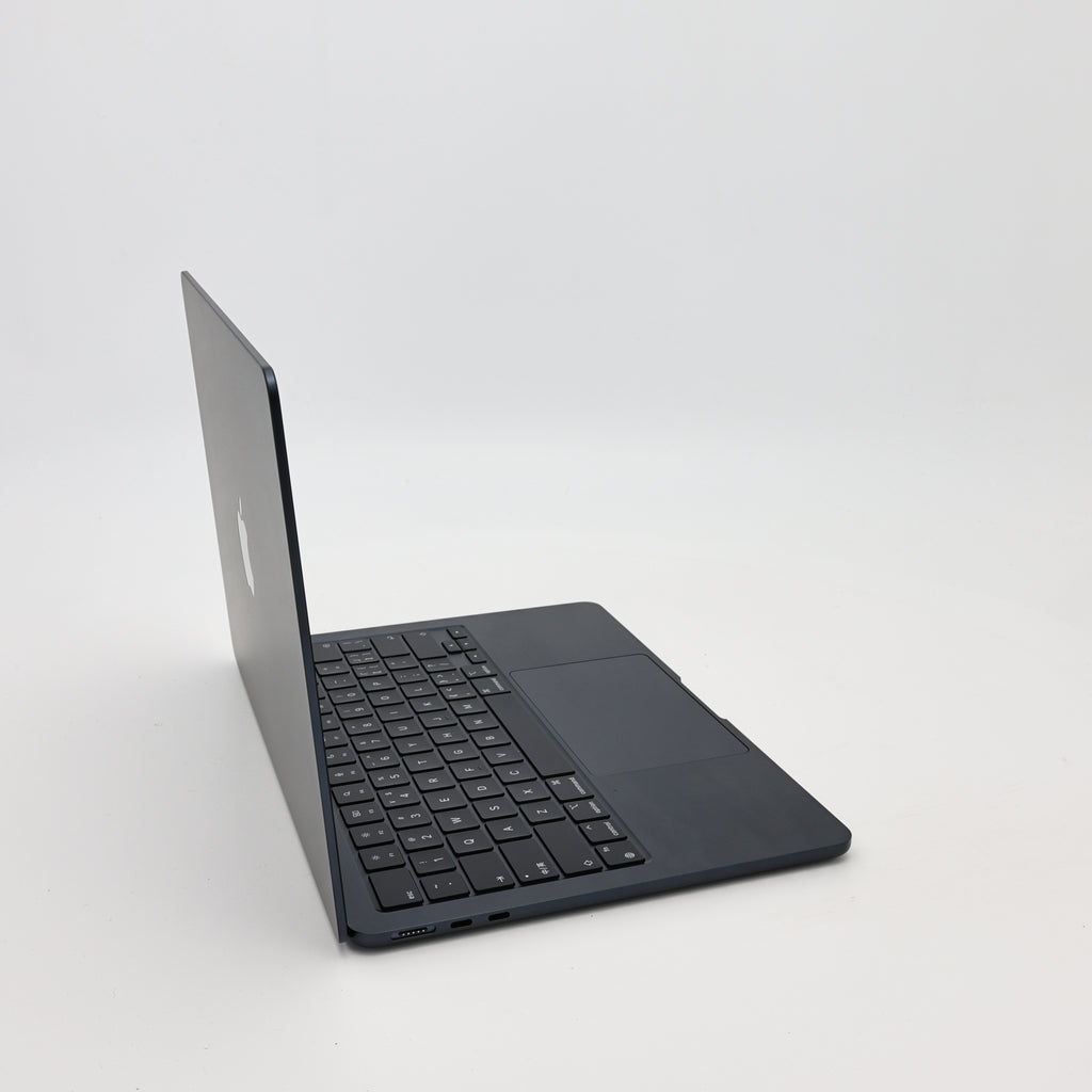 99新 Apple MacBook Air 24年 13寸 M3（8+8核） 8G RAM 256G SSD 午夜色