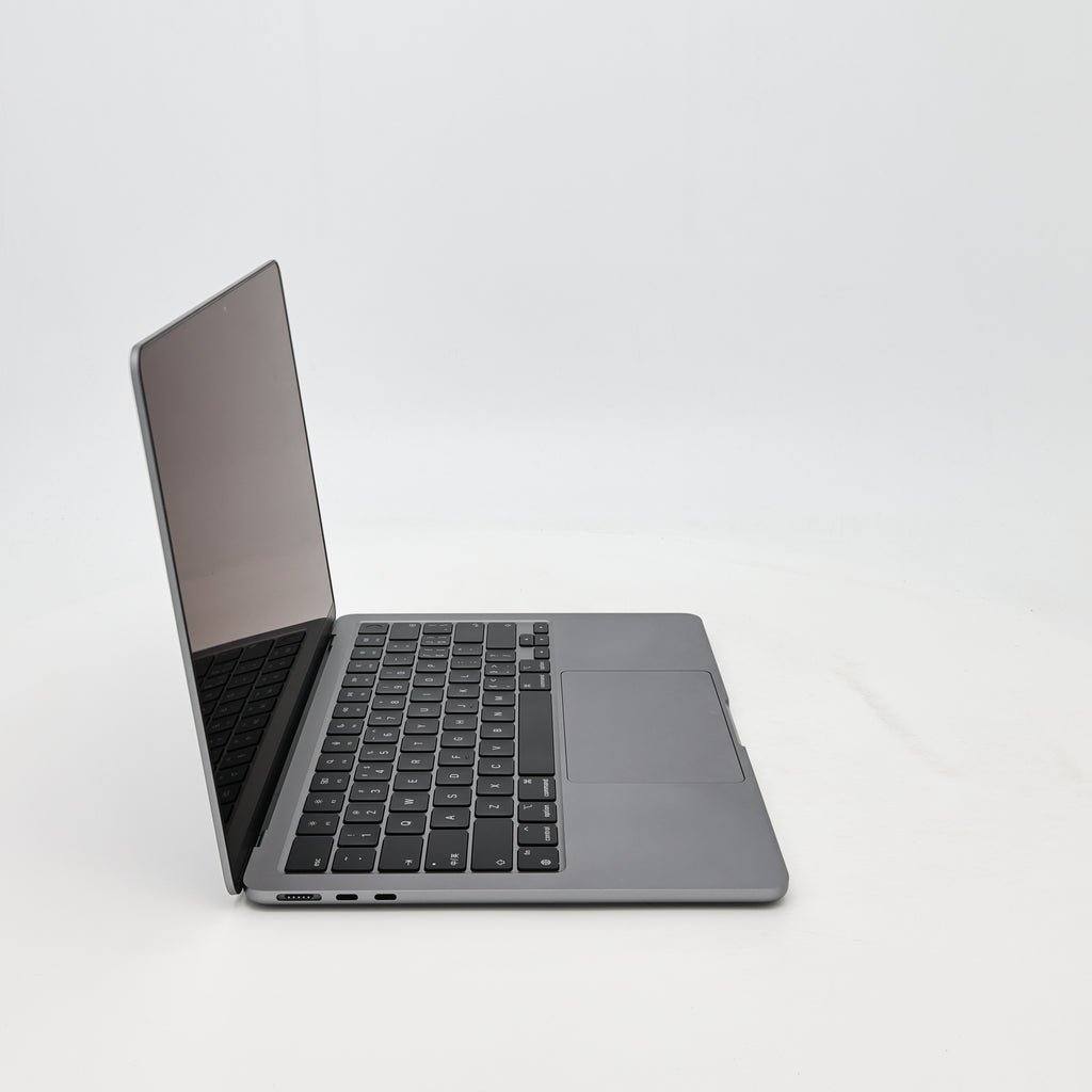95新 Apple MacBook Air 24年 13寸 M3（8+8核） 8G RAM 256G SSD 深空灰色
