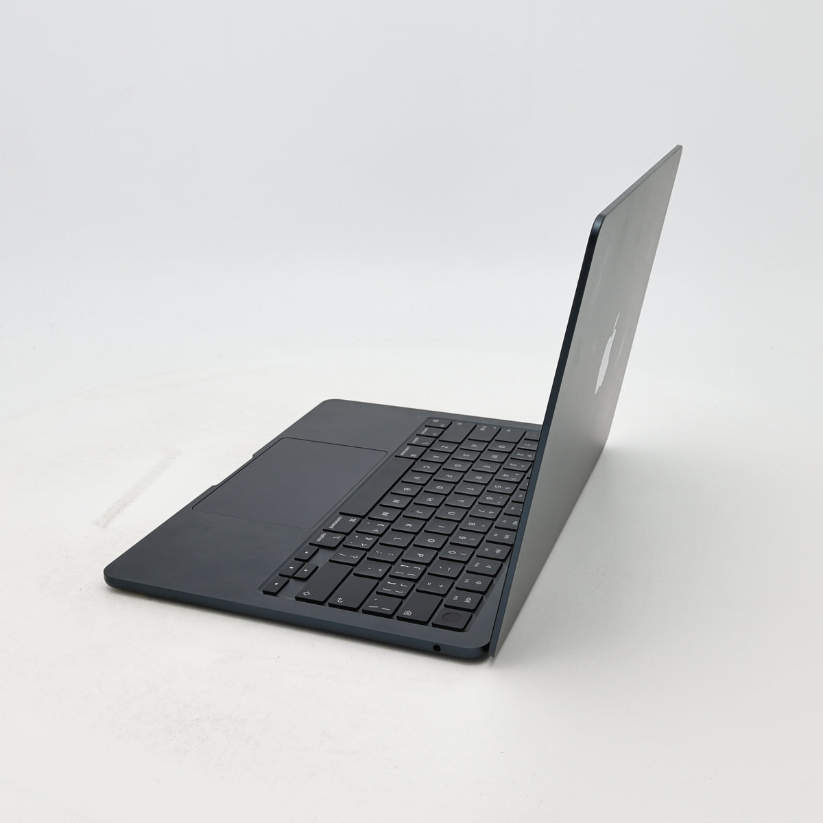 95新 Apple MacBook Air 22年 13寸 M2（8+10核） 16G RAM 256G SSD 午夜色