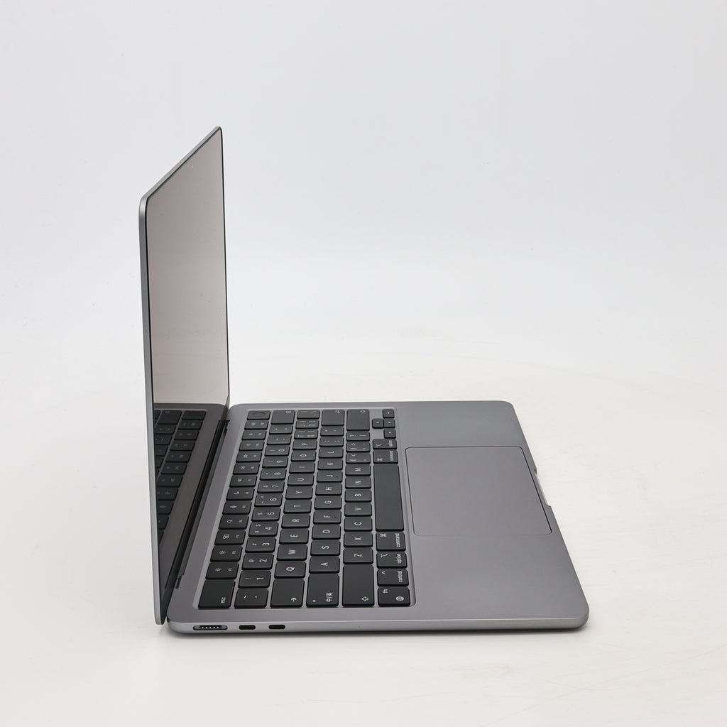 95新 Apple MacBook Air 22年 13寸 M2（8+8核） 8G RAM 256G SSD 深空灰色