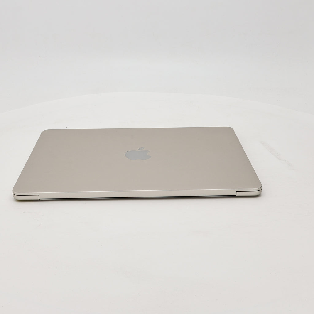 95新 Apple MacBook Air 22年 13寸 M2（8+8核） 16G RAM 256G SSD 星光色