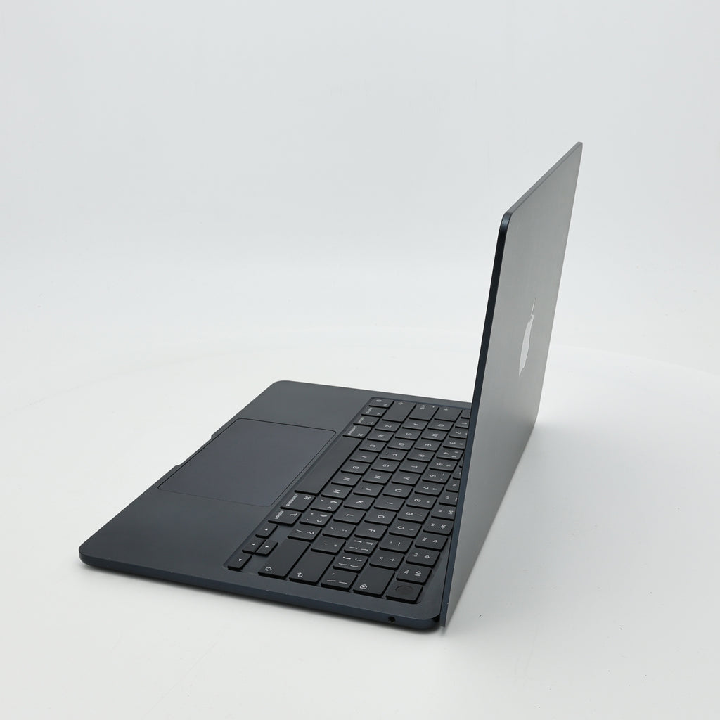 95新 Apple MacBook Air 22年 13寸 M2（8+8核） 8G RAM 256G SSD 午夜色
