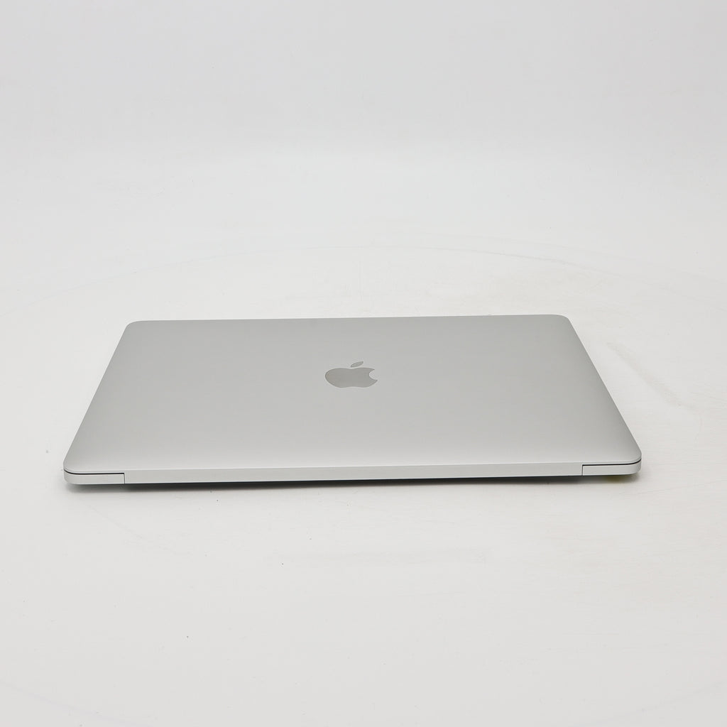 95新 Apple MacBook Pro 22年 13寸 M2（8+10核） 8G RAM 512G SSD 銀色